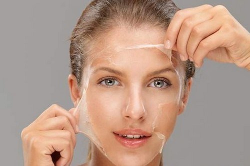 Egg-white-mask-against-wrinkles