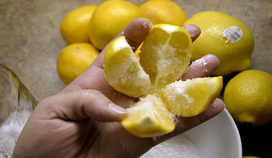 lemon-odor-cleaning