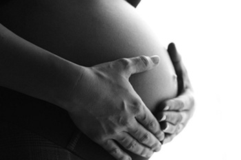 Телата на бременните са задръстени с химикали